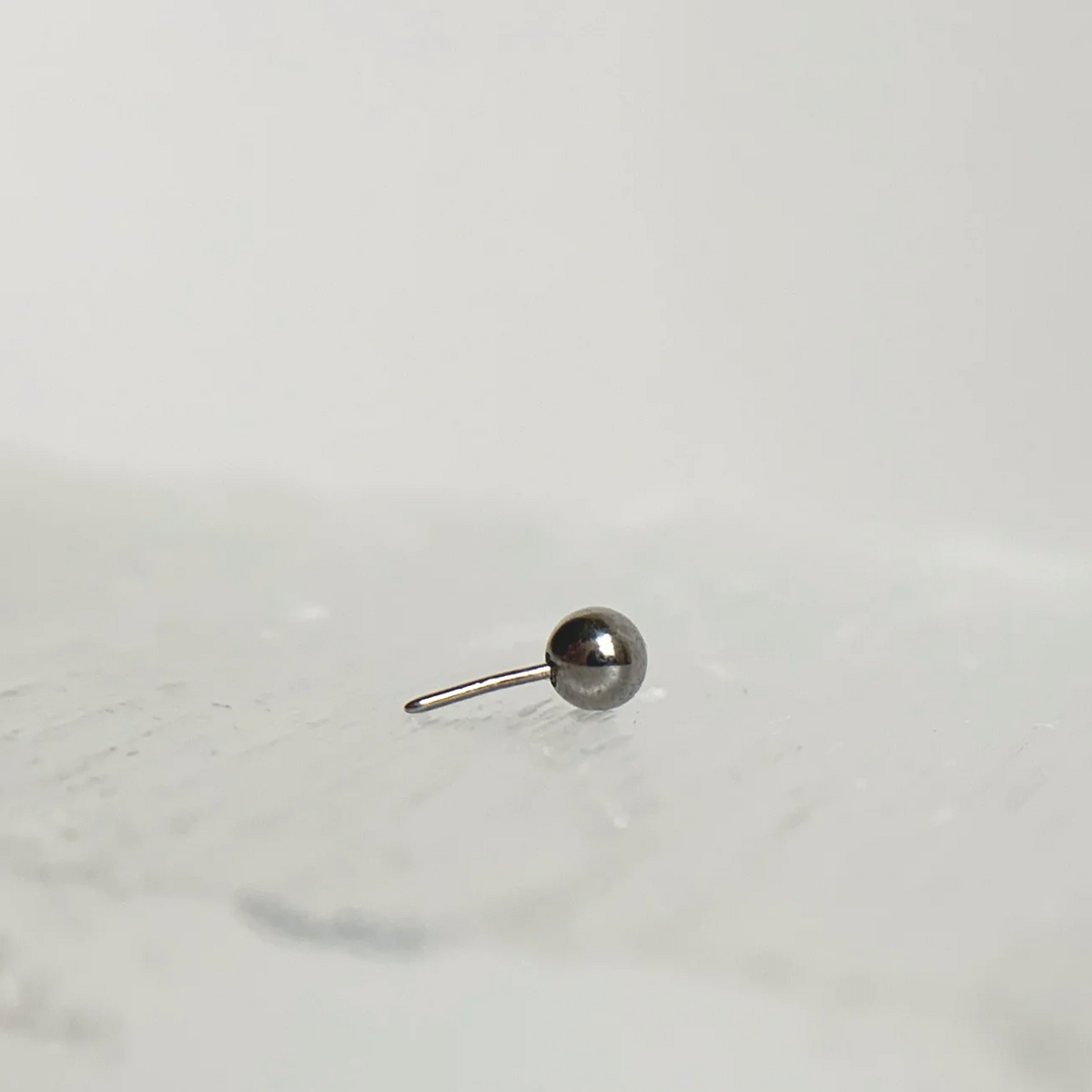 What is Threadless Jewelry and How Does it Work? – Brilliance Piercing