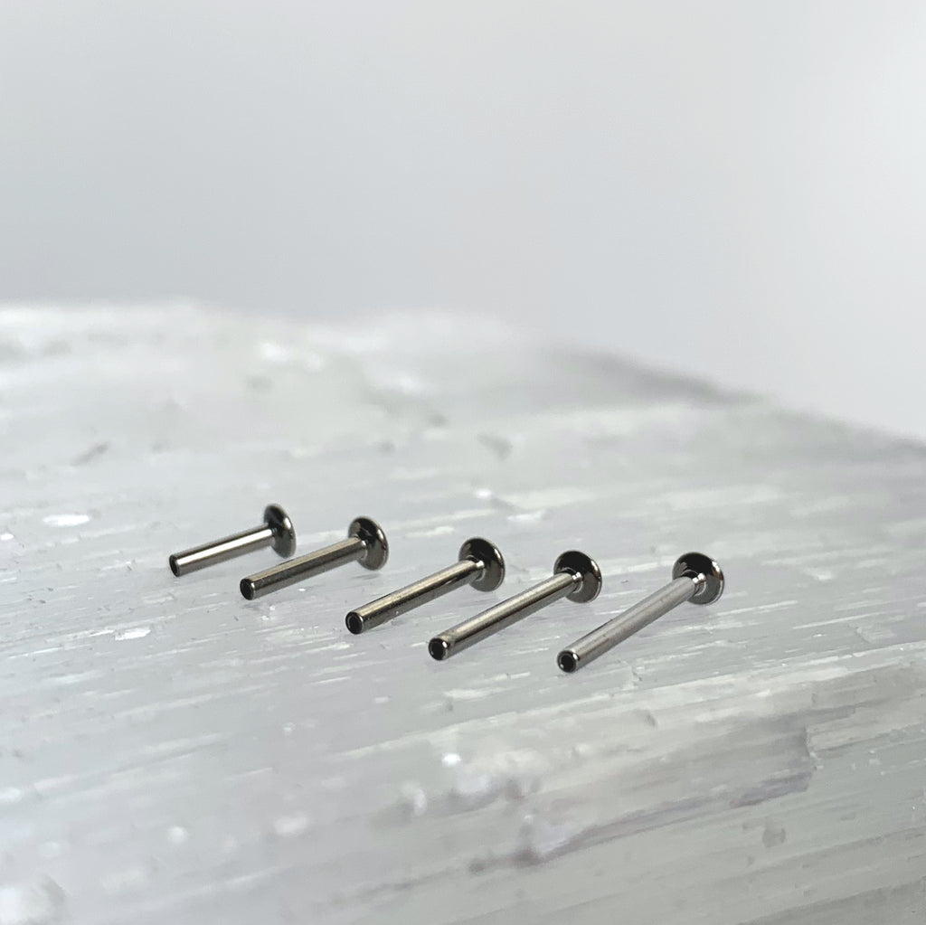 Threadless Posts – Brilliance Piercing